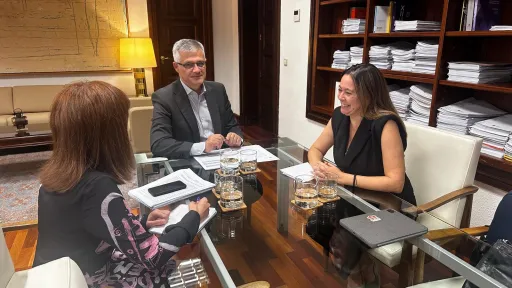 Reunión María Dolores Corujo sec vivienda