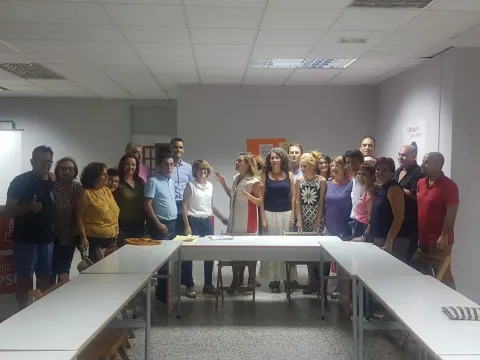 Thumbnail of Loli Corujo - Presentaci&oacute;n de avales -2.jpeg