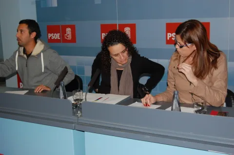 Thumbnail of Mesa del Comité.JPG