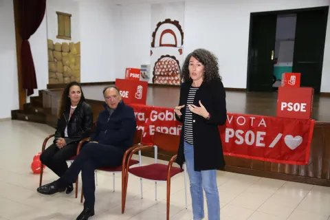 Thumbnail of PSOE encuentro en Mancha Blanca (8).JPG