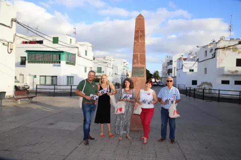 Thumbnail of PSOE puerta a puerta (4).JPG