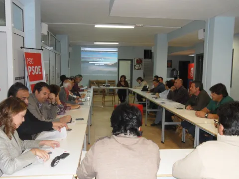 Thumbnail of Reunión1.redimensionado.JPG