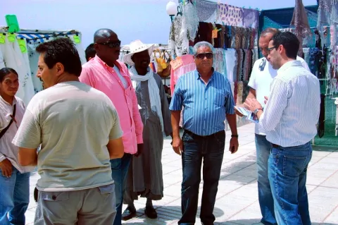 Thumbnail of mercadillo1_0.JPG