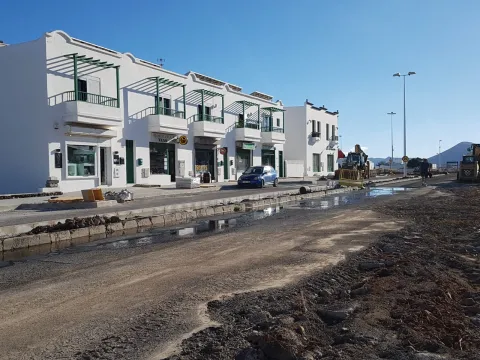 Thumbnail of tías4.jpg