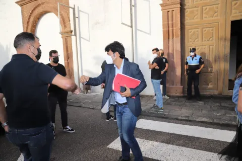 Thumbnail of psoe-teguise-policia_0.jpeg