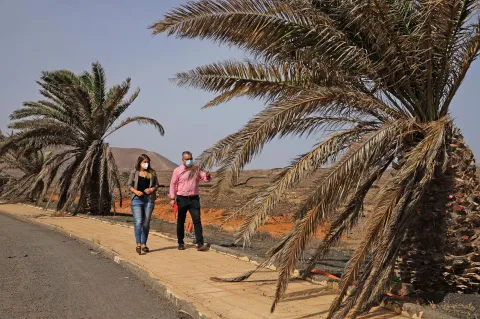 Thumbnail of costa-teguise.jpg