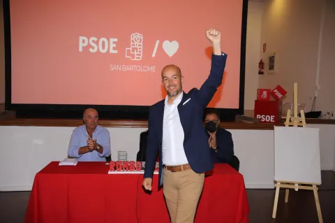 Thumbnail of comite-local-psoe-de-san-bartolome-15.jpg