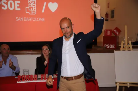 Thumbnail of comite-local-psoe-de-san-bartolome-32.jpg