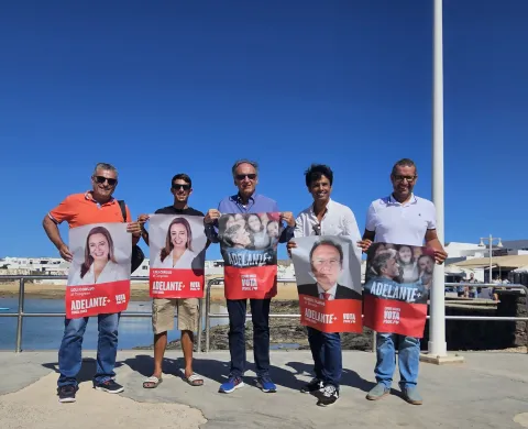 Thumbnail of Manuel Fajardo Palarea (PSOE) en La Graciosa.jpg