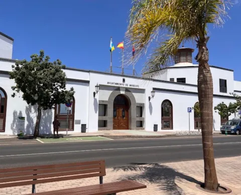 Thumbnail of bb64a47f-f2a2-43d6-a0c2-0ab4faf8a1a2.jpeg